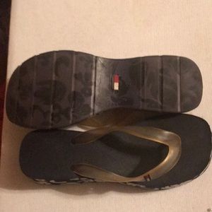 Tommy Hilfiger Shoes - Tommy Hilfiger flip flops. Tommy Hilfiger Shoes - Tommy Hilfiger flip flops.